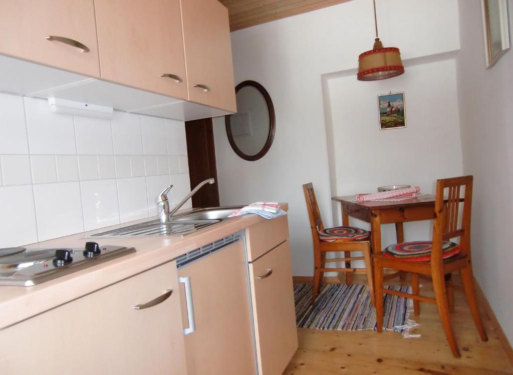 Mitschighof - Apartments Und Pension - Heidis-Welt, Mitschig Hermagor-Pressegger See Habitación foto