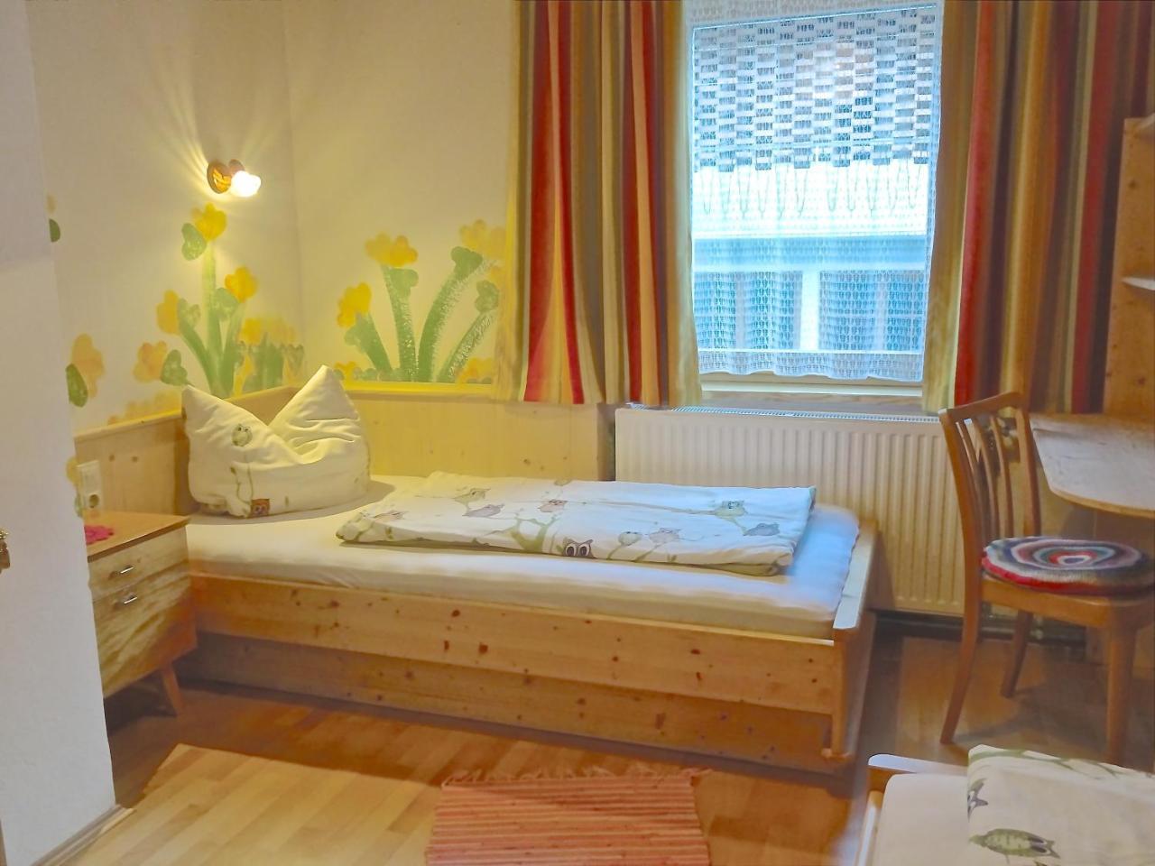 Mitschighof - Apartments Und Pension - Heidis-Welt, Mitschig Hermagor-Pressegger See Exterior foto