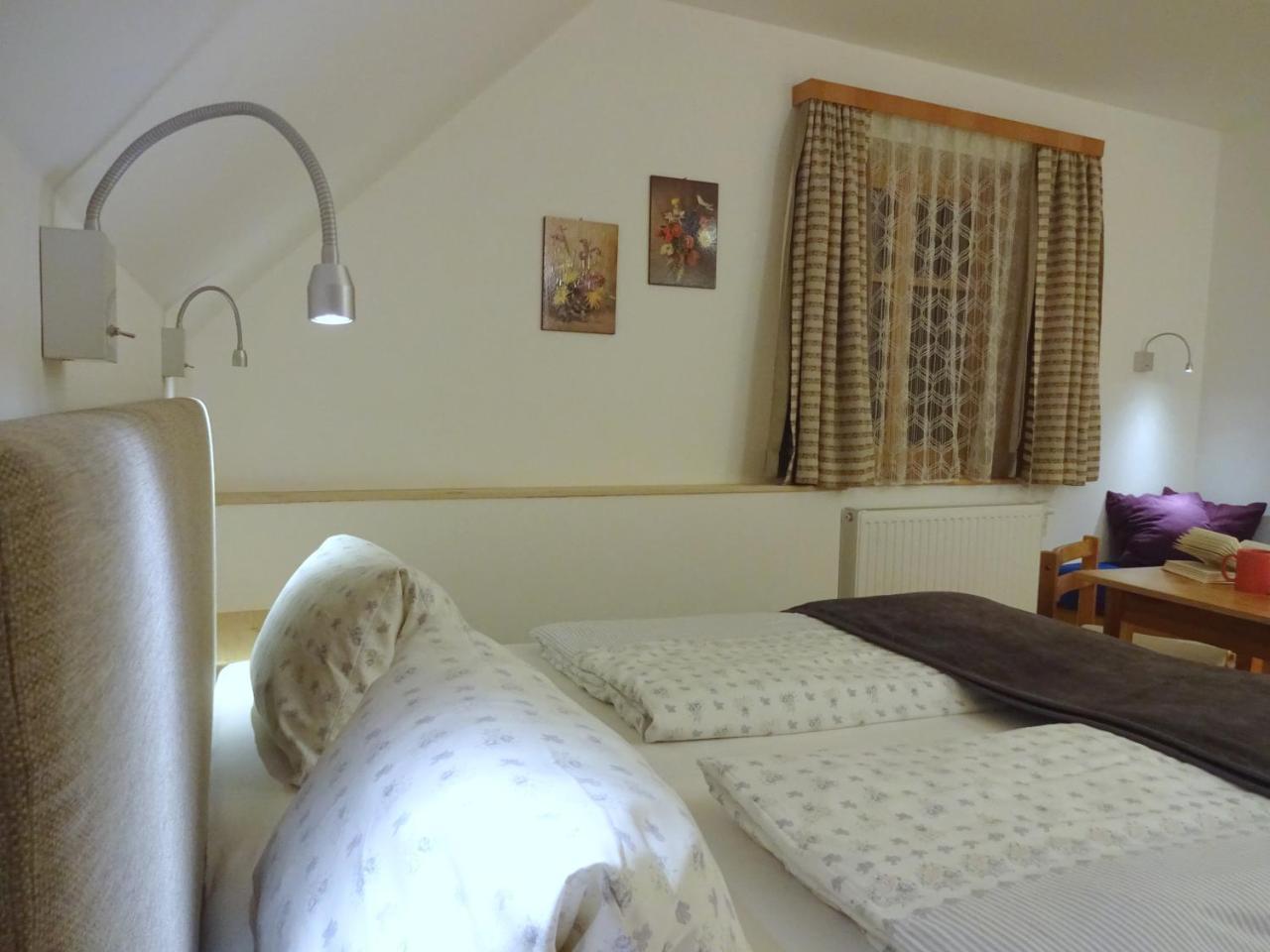 Mitschighof - Apartments Und Pension - Heidis-Welt, Mitschig Hermagor-Pressegger See Exterior foto